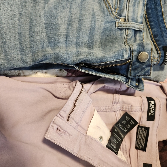 Capris - Picture 2 of 2